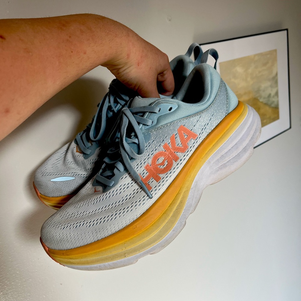 Hoka One One Bondi 8 Wide in Blue and Orange/Yellow
